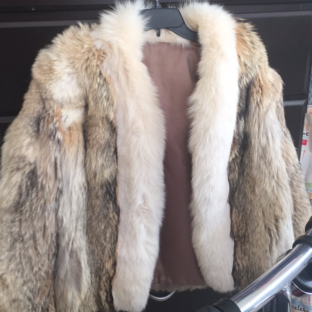 Fur Jacket Medium Fox Used Condition - image 3